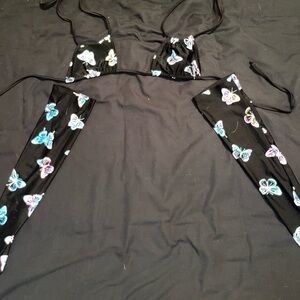 jazzy garms top with arm sleeves